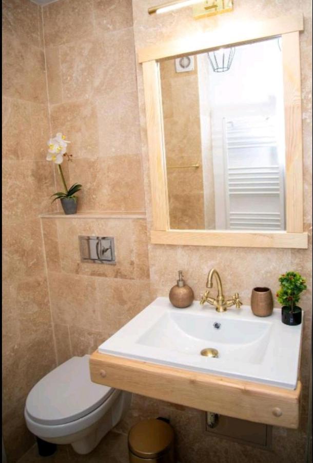 Apartament Daria Tîrgu Ocna Extérieur photo